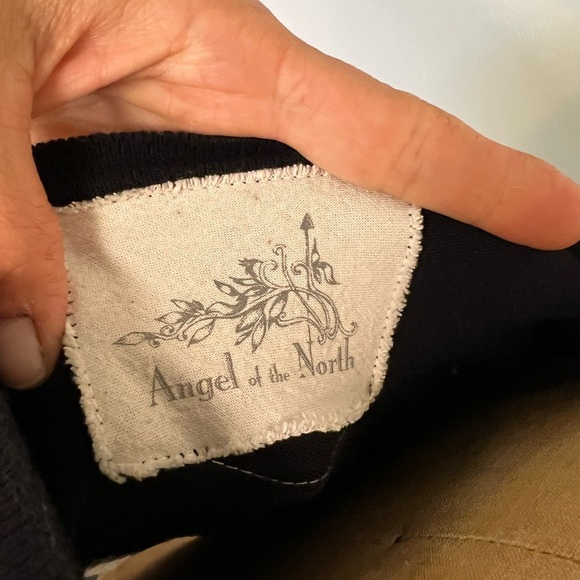 Anthropologie Angel of the North black sweater with white lining medium - Picture 5 of 7